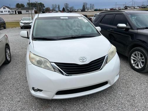 2012 Toyota Sienna LE