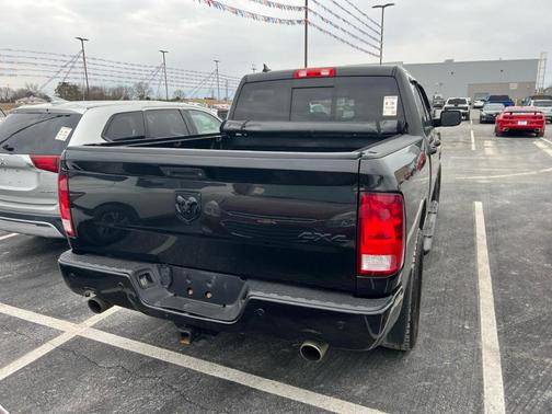 2018 RAM 1500 SLT