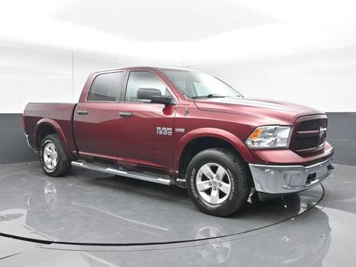 2016 RAM 1500 SLT