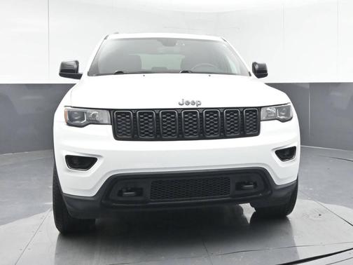 2020 Jeep Grand Cherokee Laredo