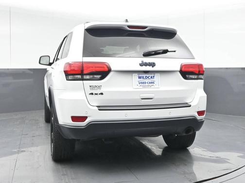 2020 Jeep Grand Cherokee Laredo