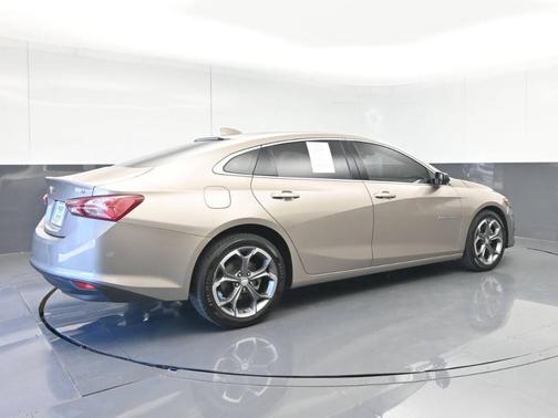 Gray 2022 Chevrolet Malibu LT