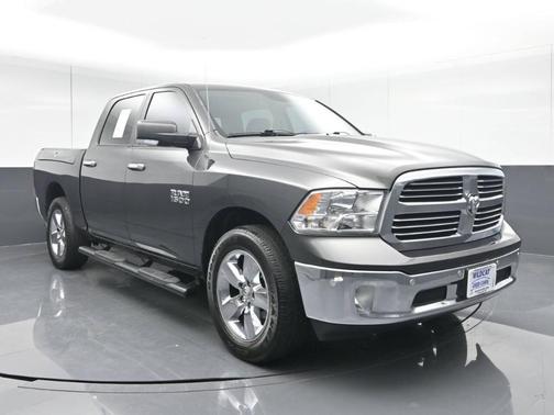 2016 RAM 1500 SLT