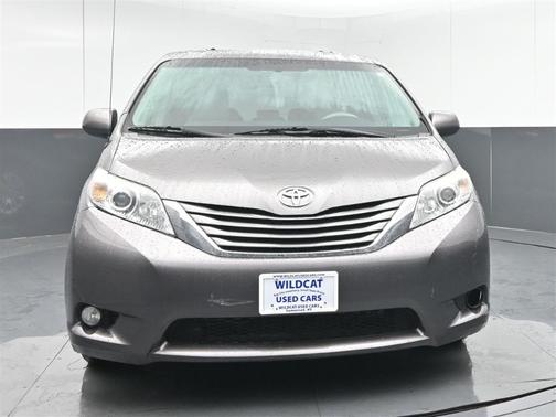 2013 Toyota Sienna XLE