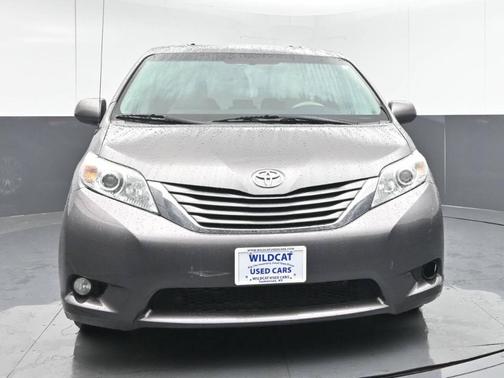 2013 Toyota Sienna XLE