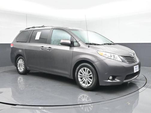 2013 Toyota Sienna XLE