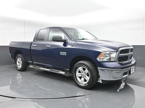 2016 RAM 1500 SLT