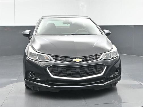 Black 2018 Chevrolet Cruze LS