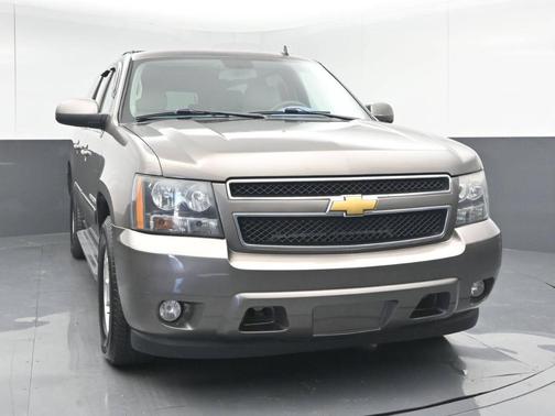 Brown 2013 Chevrolet Suburban 1500 LT