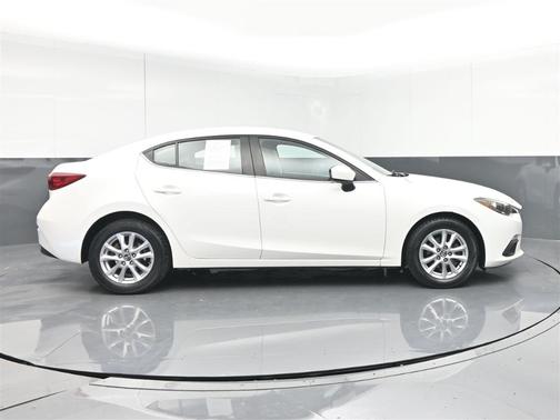 2016 Mazda Mazda3 i Sport