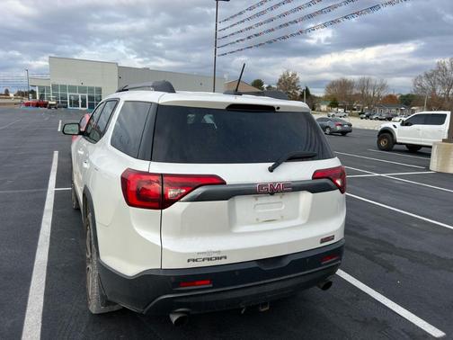 2018 GMC Acadia SLT-1