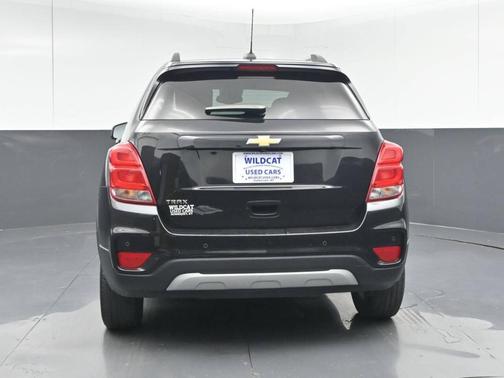 Black 2021 Chevrolet Trax LT