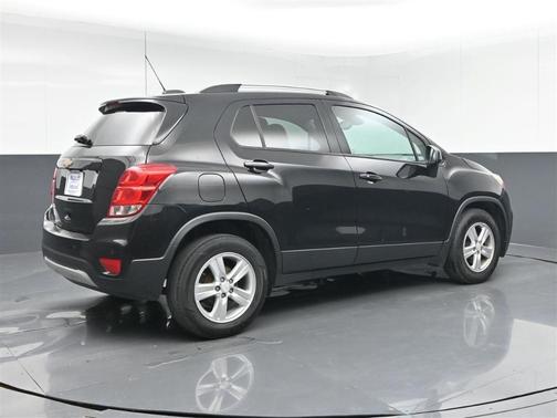 Black 2021 Chevrolet Trax LT