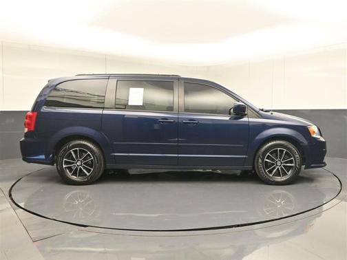 Blue 2017 Dodge Grand Caravan GT