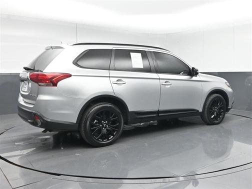 Silver 2018 Mitsubishi Outlander SEL