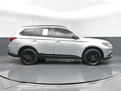 Silver 2018 Mitsubishi Outlander SEL
