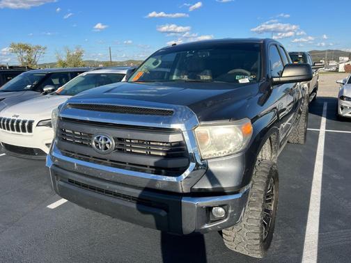 2014 Toyota Tundra SR5