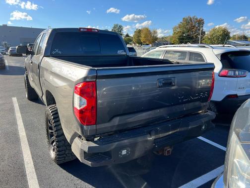 2014 Toyota Tundra SR5