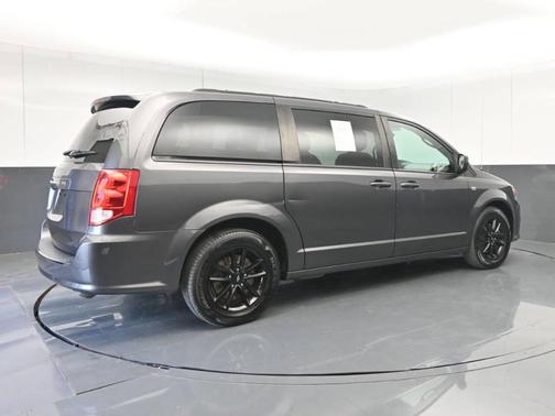 Gray 2019 Dodge Grand Caravan SXT