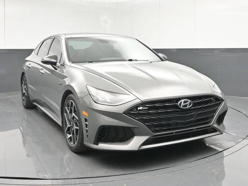2022 Hyundai SONATA SEL
