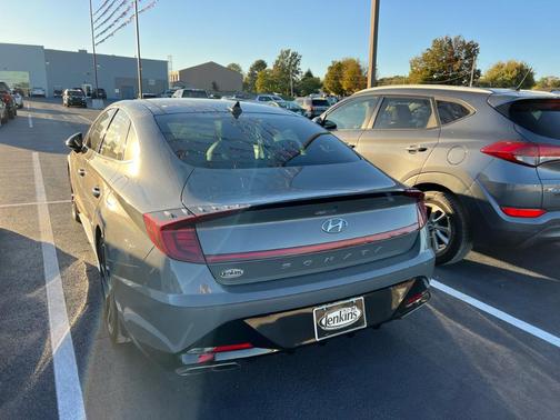 2022 Hyundai SONATA SEL
