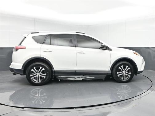 White 2016 Toyota RAV4 LE