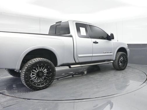 2009 Nissan Titan LE King Cab