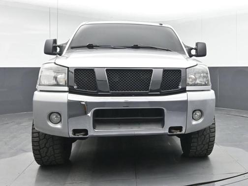 2009 Nissan Titan LE King Cab