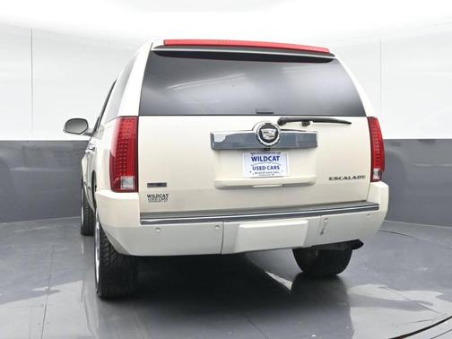 2010 Cadillac Escalade Premium