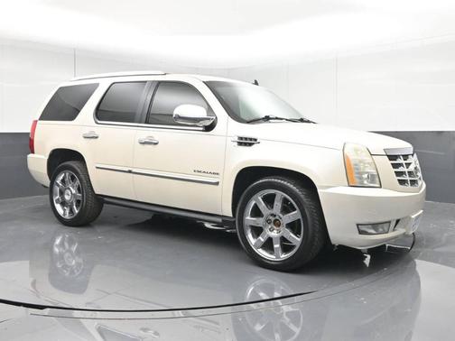 2010 Cadillac Escalade Premium