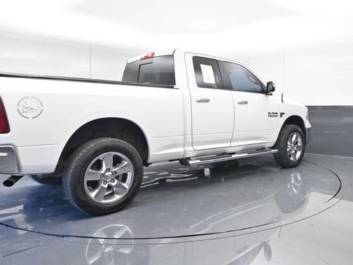 2016 RAM 1500 SLT