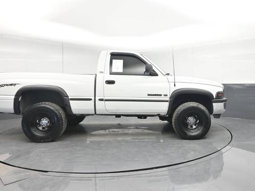 1998 Dodge Ram 1500 REG. CAB 8-FT. BED