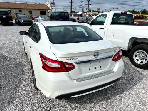 2016 Nissan Altima 2.5 SR