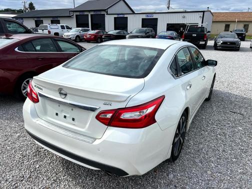 2016 Nissan Altima 2.5 SR