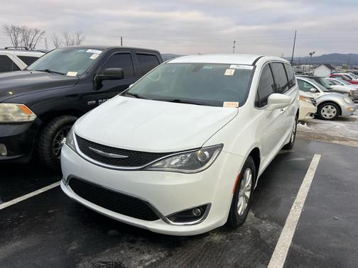 2018 Chrysler Pacifica Touring Plus