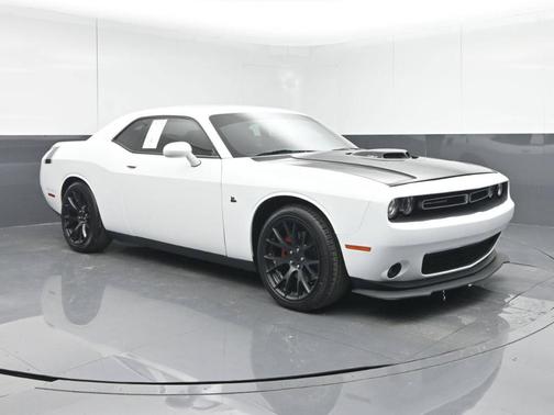 2017 Dodge Challenger R/T Plus
