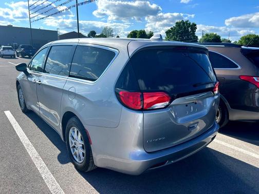 2017 Chrysler Pacifica LX