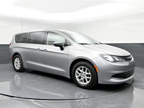 2017 Chrysler Pacifica LX