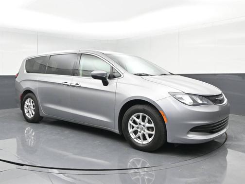 2017 Chrysler Pacifica LX