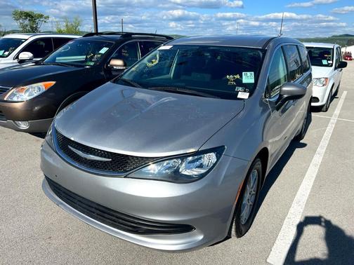 2017 Chrysler Pacifica LX