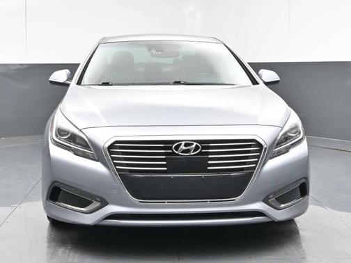 2016 Hyundai SONATA Hybrid Limited