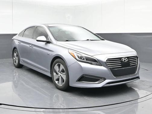 2016 Hyundai SONATA Hybrid Limited