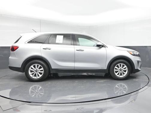 2020 Kia Sorento EX V6