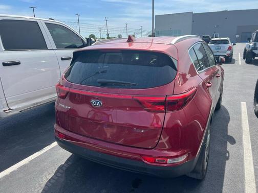 Maroon 2018 Kia Sportage LX