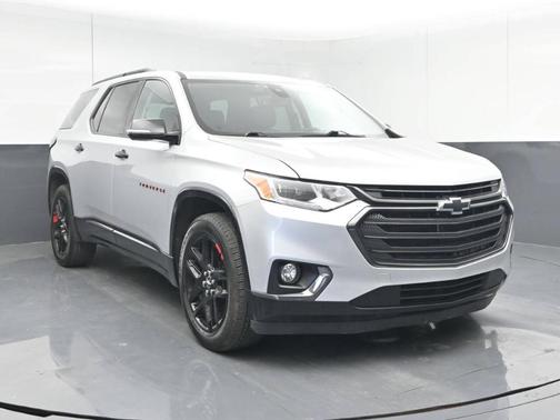 Silver 2019 Chevrolet Traverse Premier