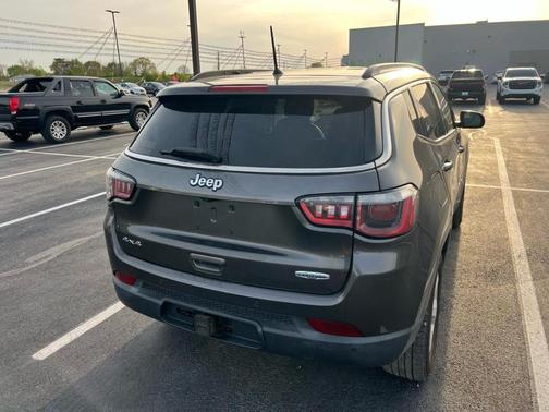 Gray 2017 Jeep Compass Sport