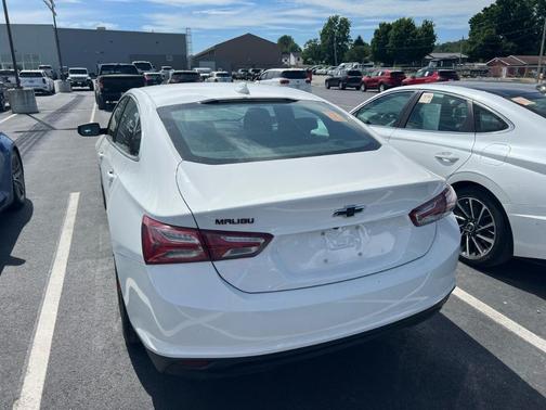 White 2020 Chevrolet Malibu LT