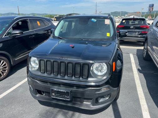 Black 2017 Jeep Renegade Latitude
