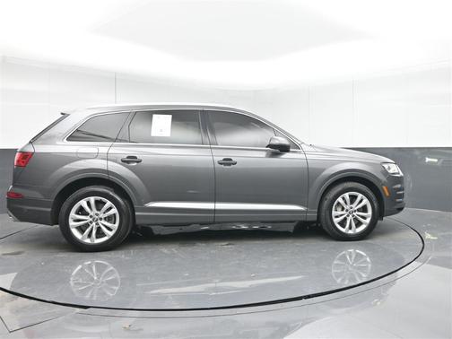 2019 Audi Q7 55 Premium