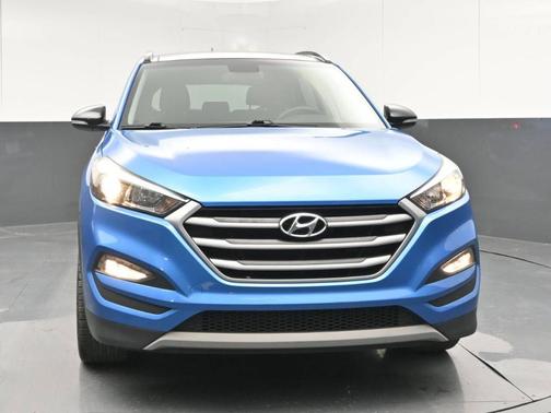 2017 Hyundai TUCSON Night